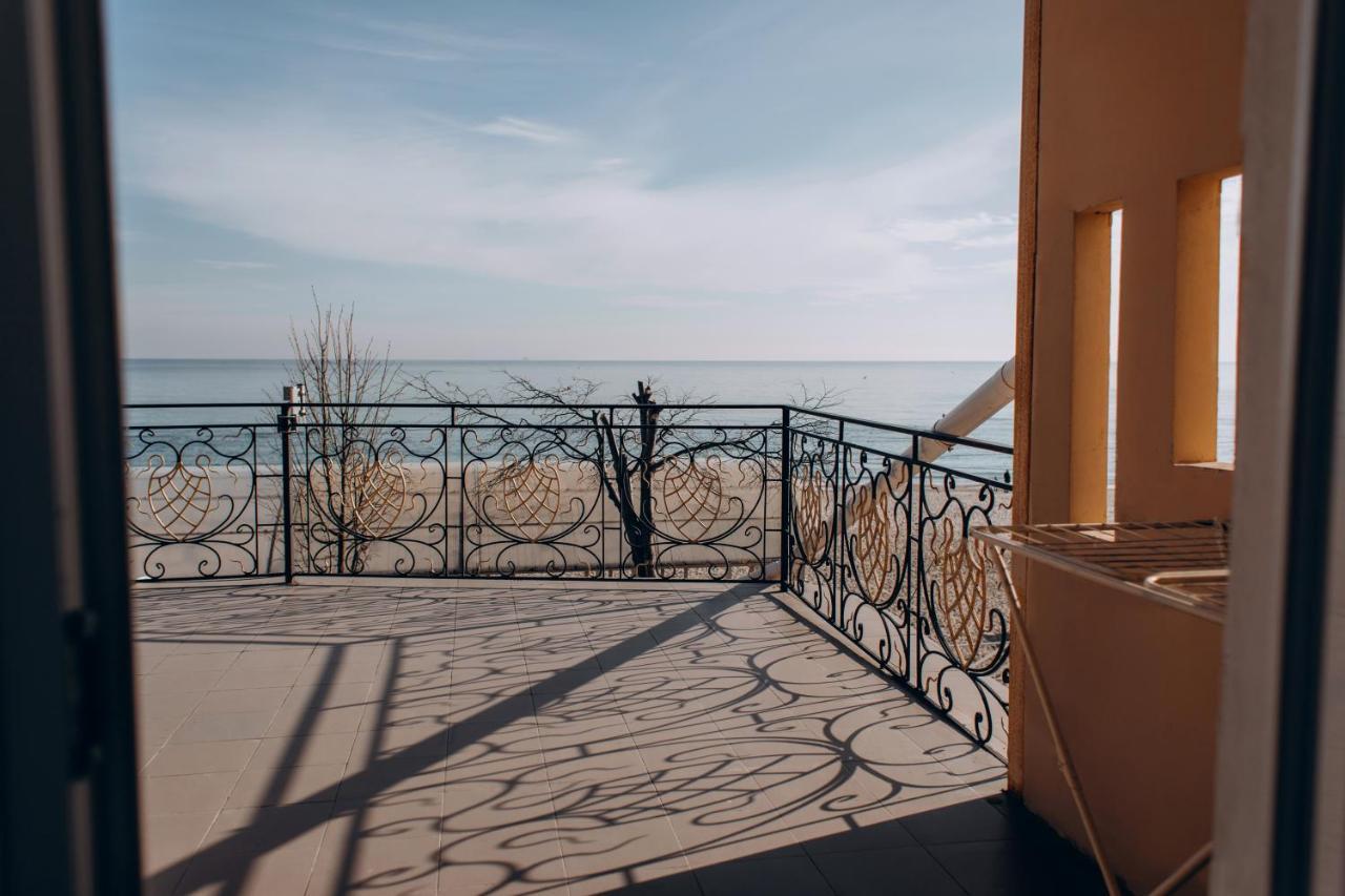Hotel Da Nonna Одеса Екстериор снимка